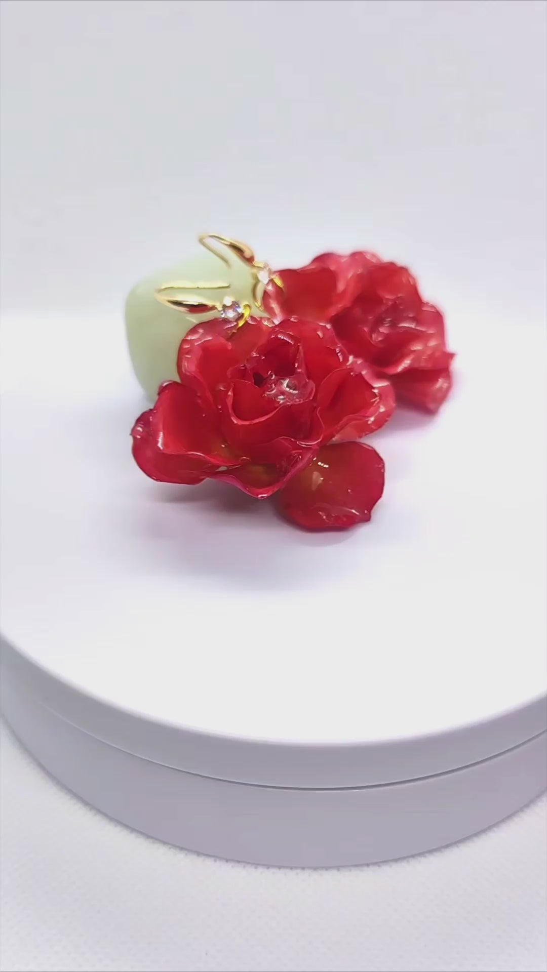 Pendientes artesanos de mini rosas