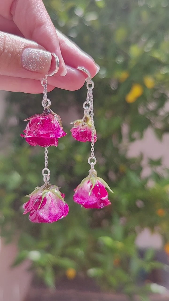 Pendientes de rosas reales resinadas