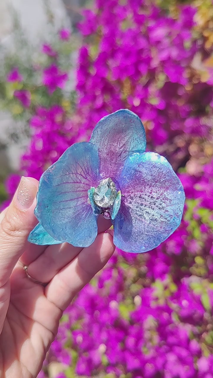 Clip de pelo de orquídea real resinada