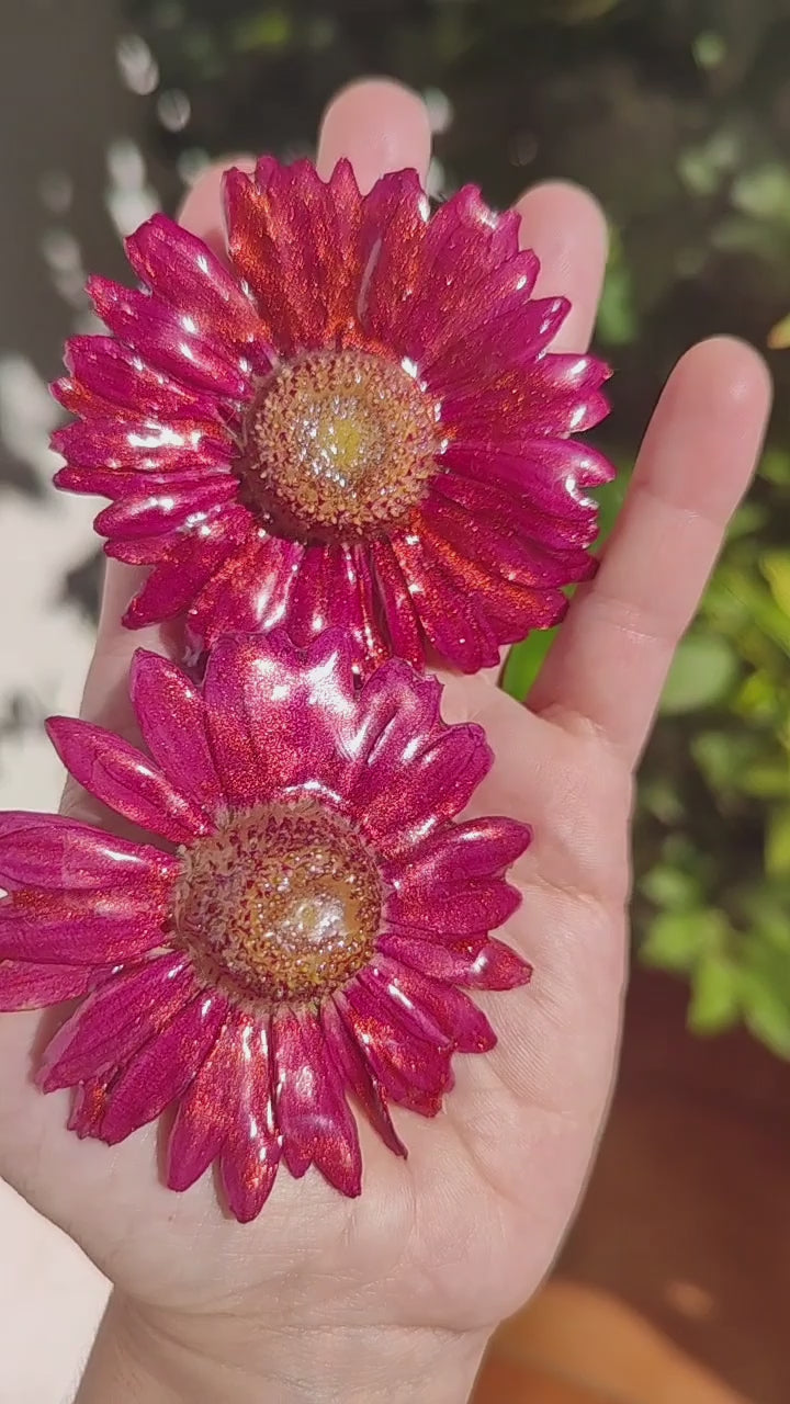 Real red Gerbera Flower Earrings. Handmade Resin Jewelry, Pressed Flowers, Botanical Floral Earrings Gift