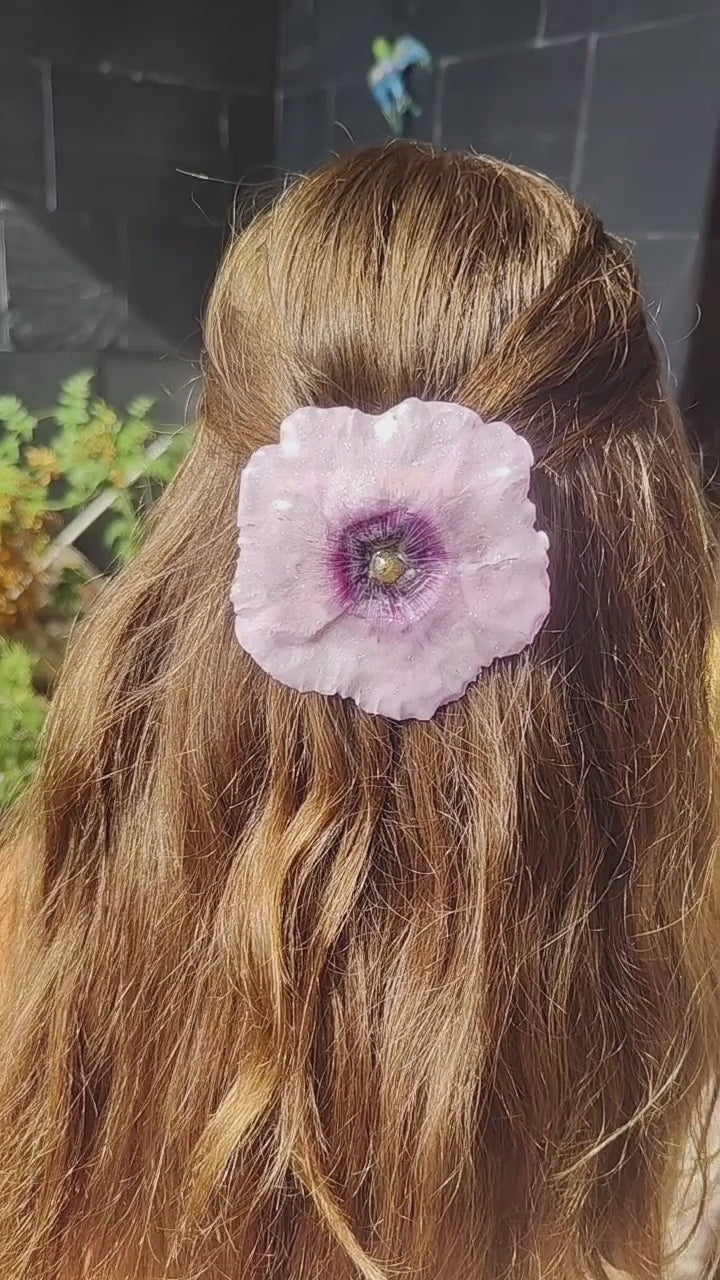 Horquilla de hibisco naranja real | Accesorio floral hecho a mano | Clip de flor tropical para el cabello | Joyería botánica | Boda boho o verano | Estilo fairycore cottagecore