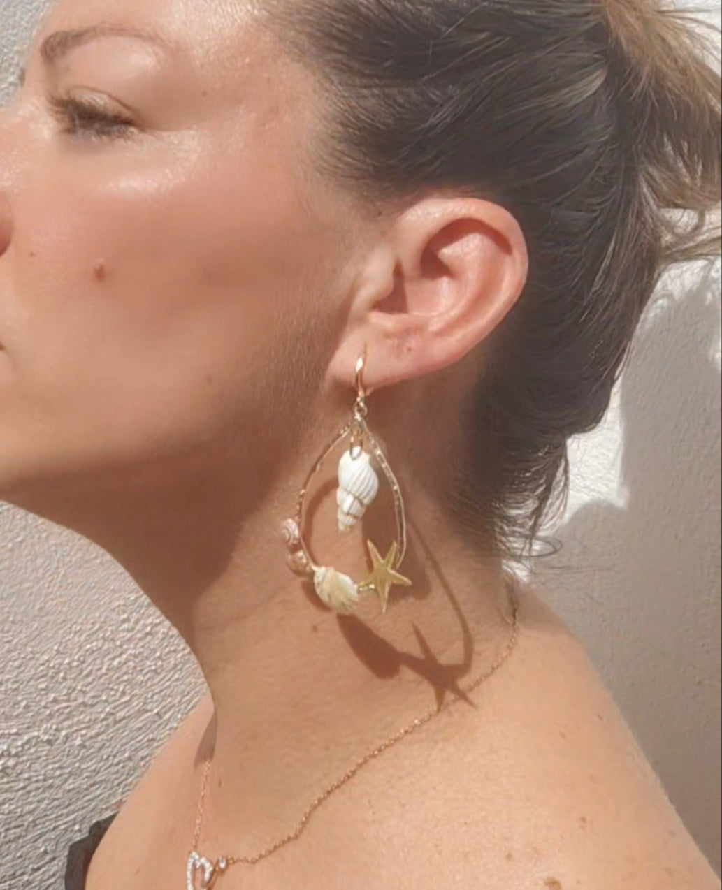Pendientes con elementos marinos naturales