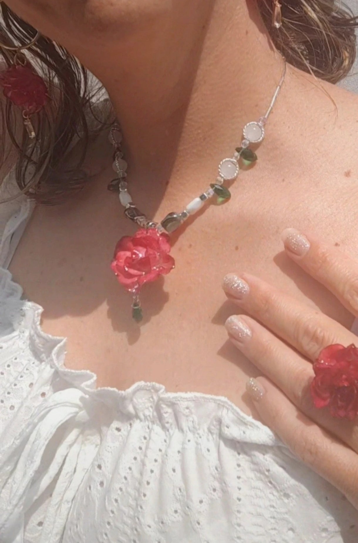 Collar con rosa natural real en resina – Joyería artesanal con flores reales secas - Colgante de collar de rosa real