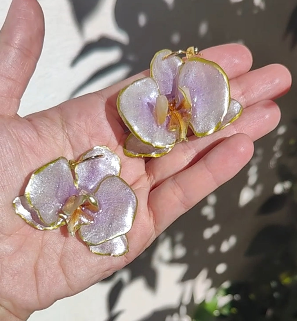 Real Orchid Earrings. Preserved Flower Resin Jewelry. Lilac Center with Gold Edges Botanical Earrings. Stainless Steel Hooks
