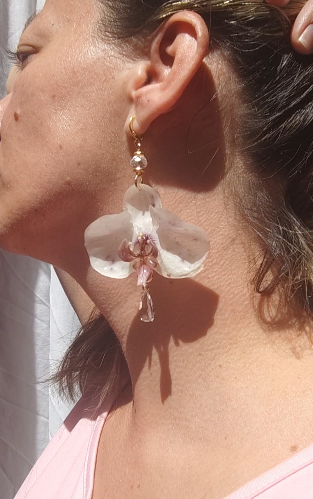 Pendientes de orquídeas auténticas • En acero inoxidable. Joyería floral hecha a mano • Aros con diseño botánico • Pendientes naturales • Regalo floral excepcional • Joyería cottagecore