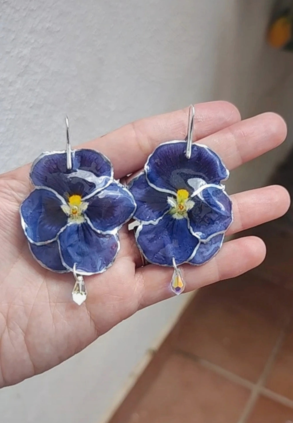 Pendientes artesanos de pensamientos reales