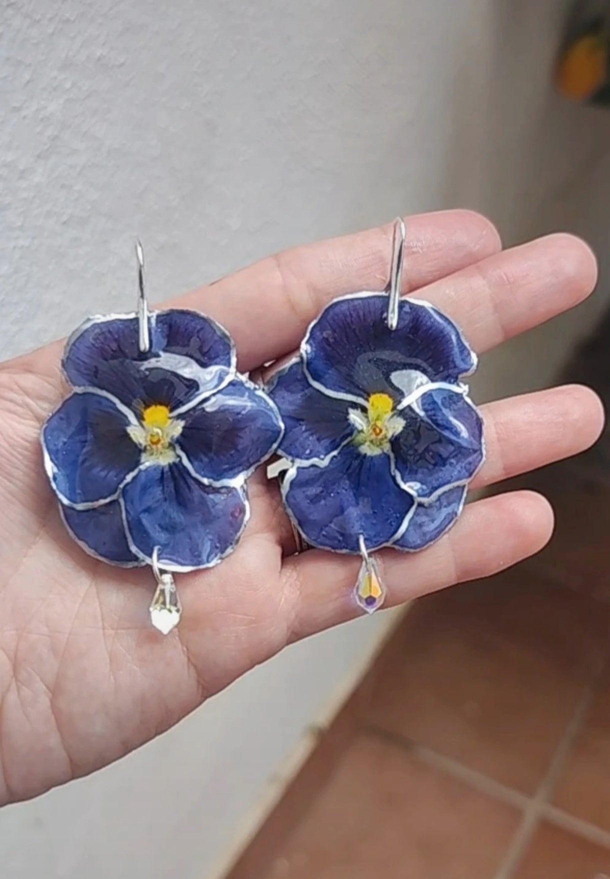Pendientes artesanos de pensamientos reales