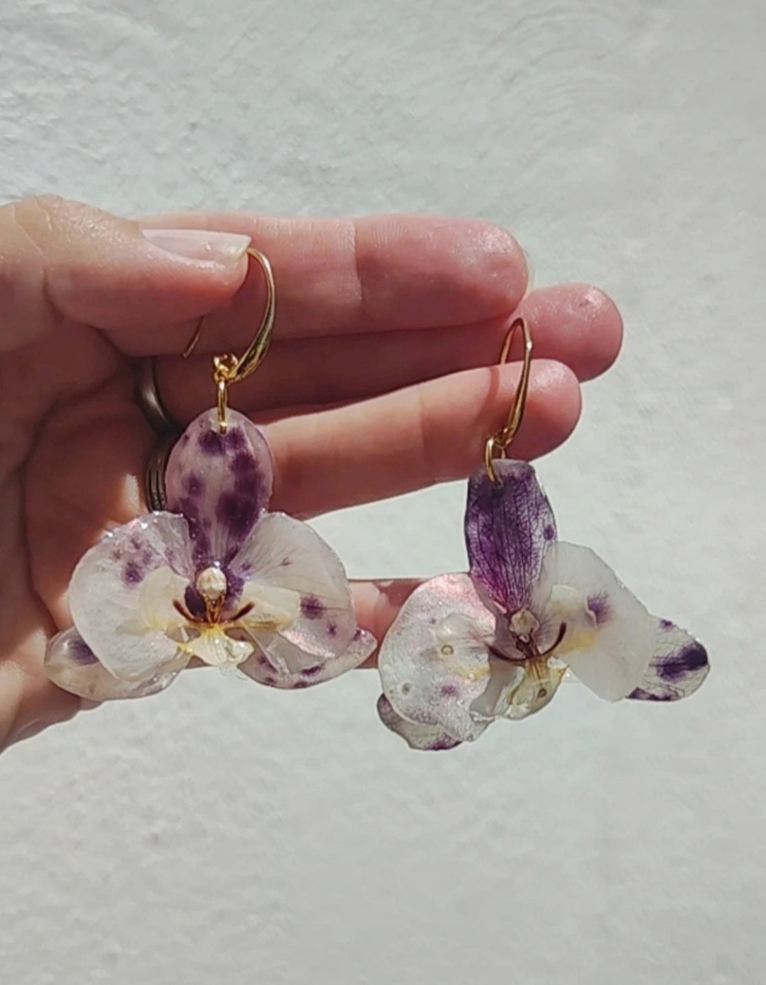 Pendientes de orquídeas reales