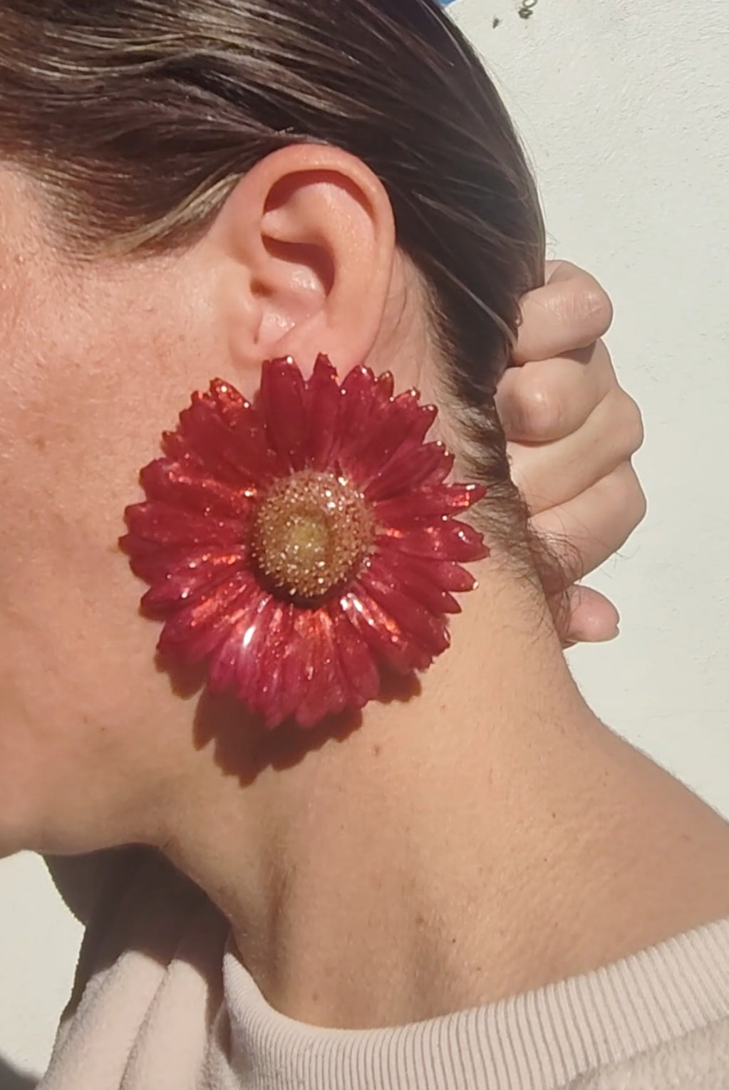 Real red Gerbera Flower Earrings. Handmade Resin Jewelry, Pressed Flowers, Botanical Floral Earrings Gift