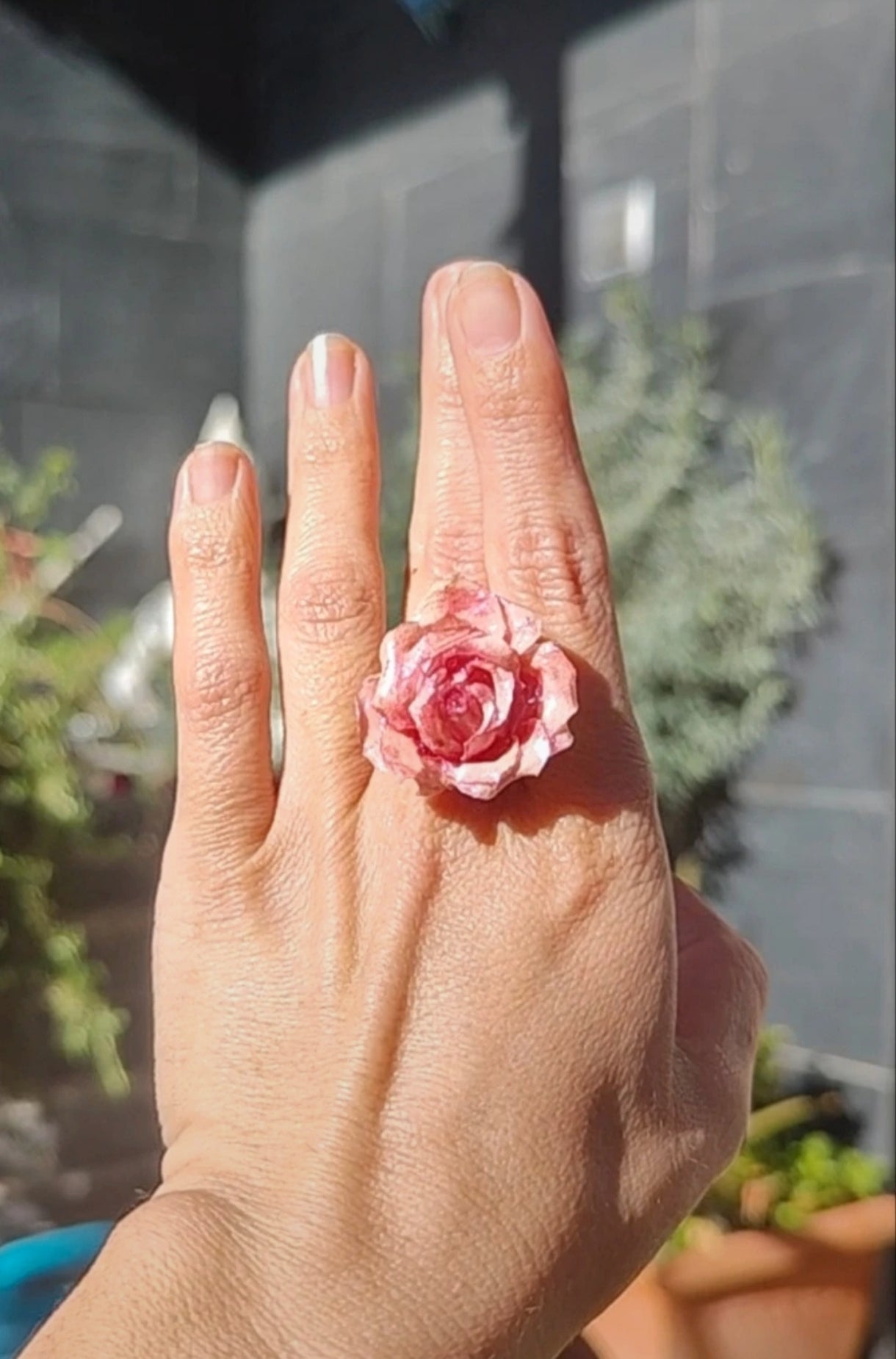 Anillo de rosa real resinada