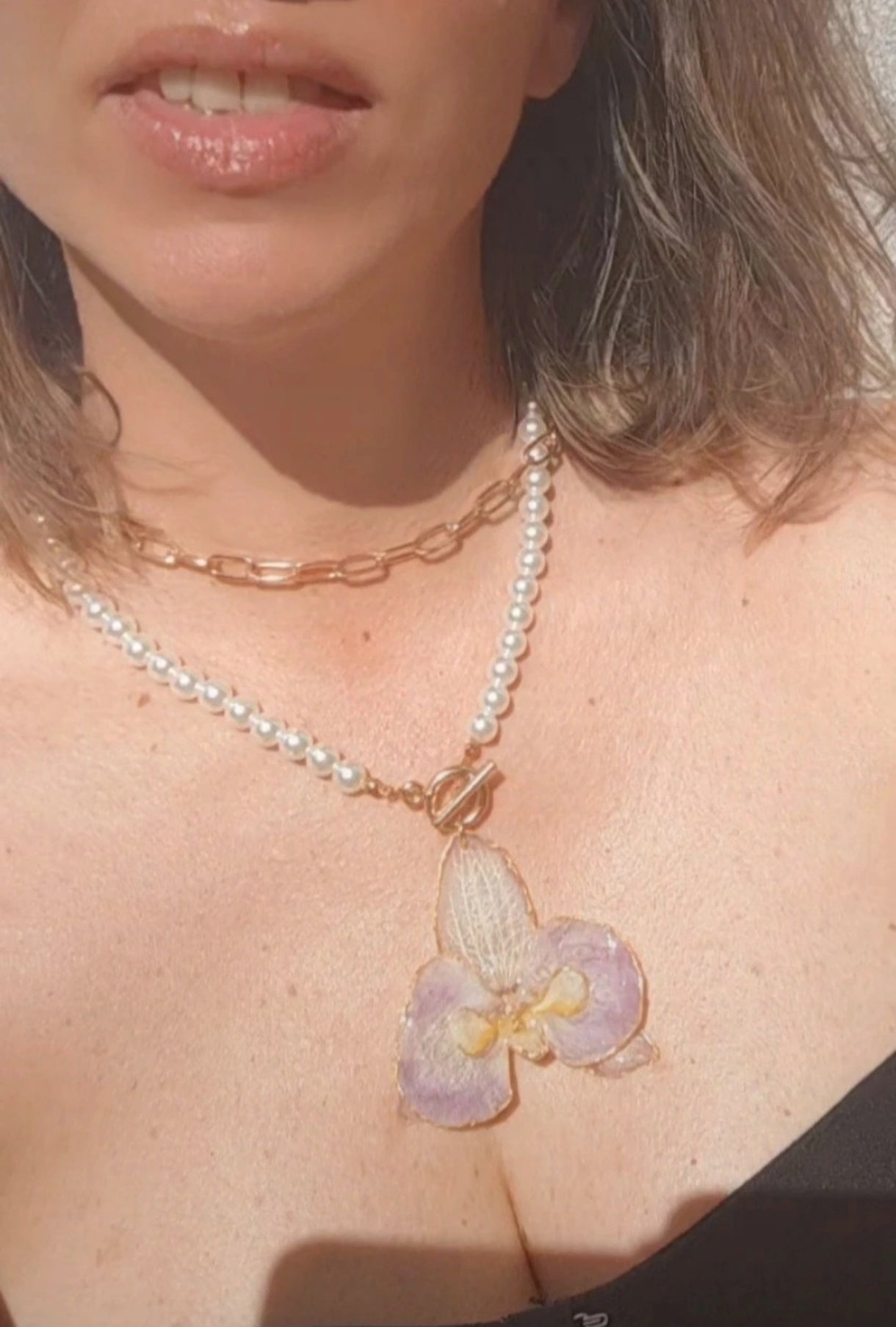 Collar doble de orquídea real