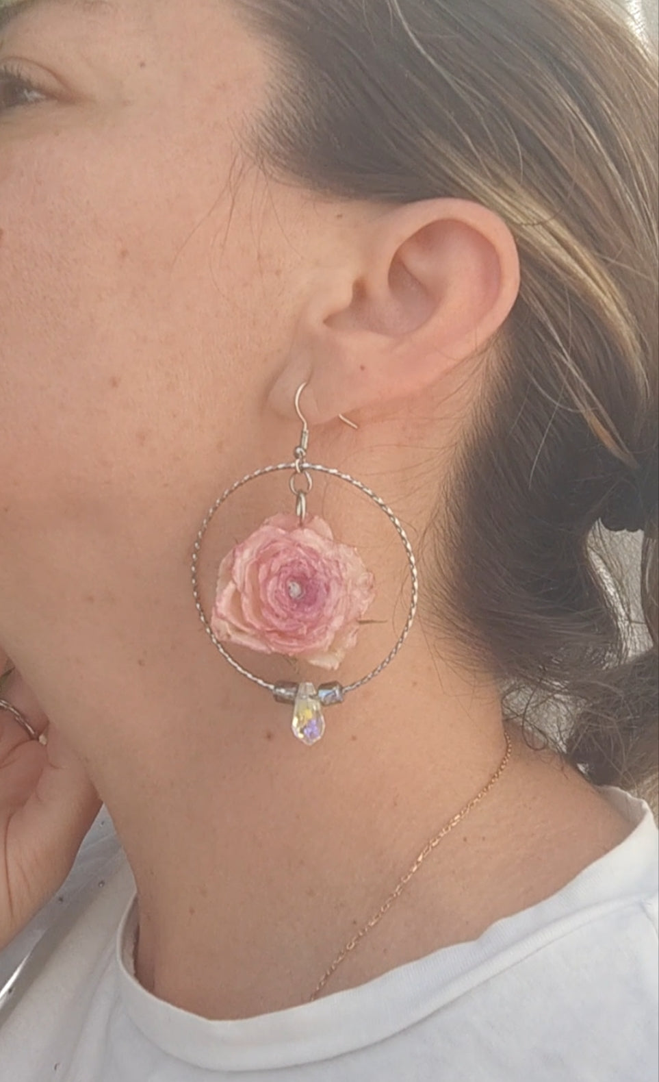 Pendientes de rosas reales resinadas
