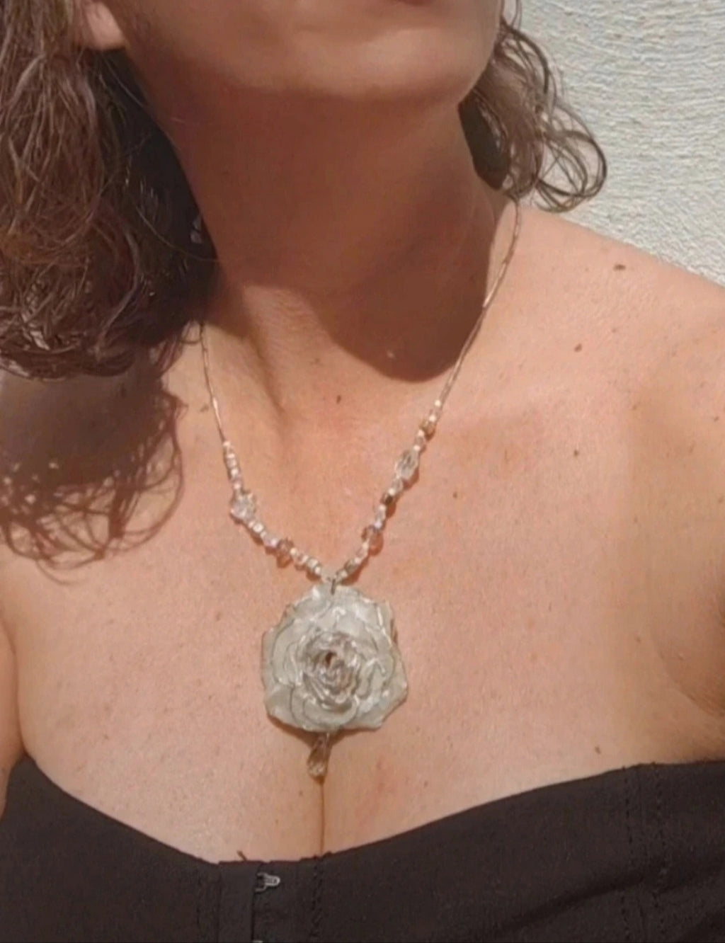 Collar con rosa natural en resina – Rosa real y auténtica Joyería artesanal con flores reales secas, regalo único inspirado en la naturaleza