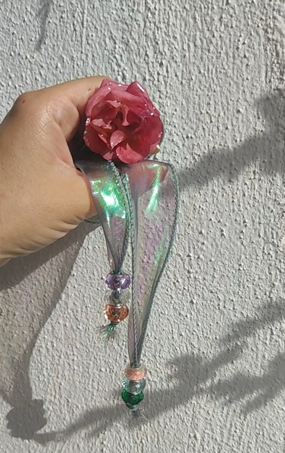 Collar de rosa real resinada
