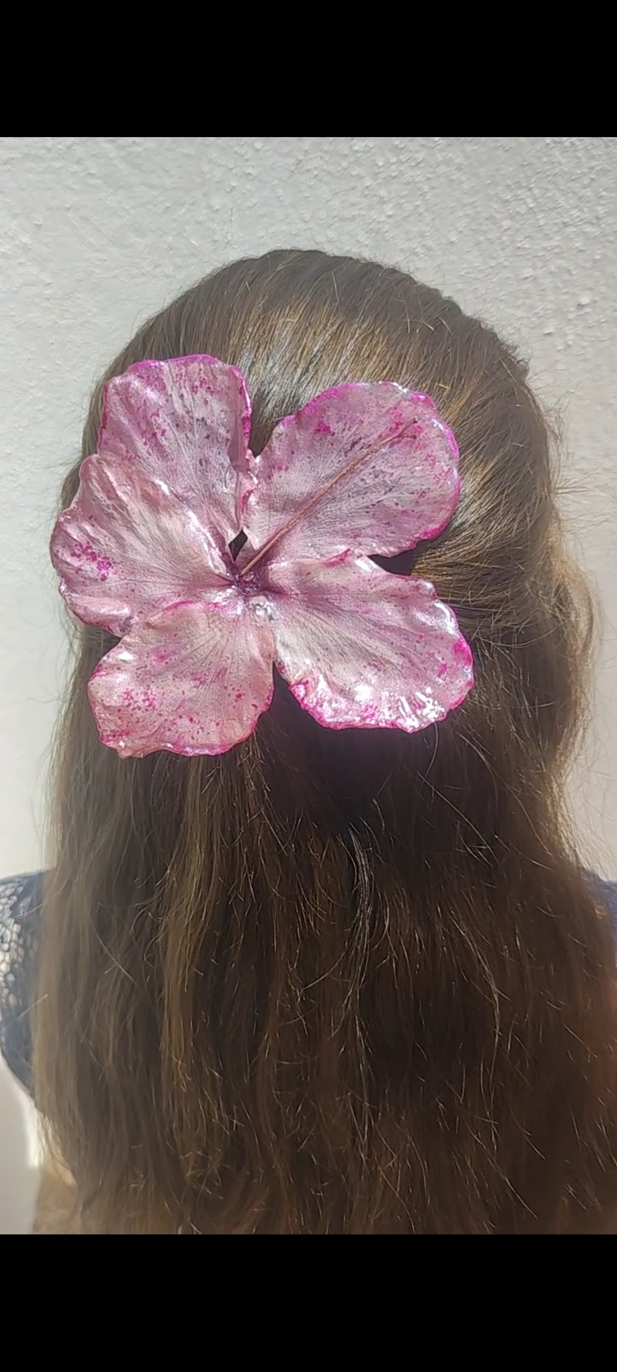 Clip de pelo de hibisco real en resina. Horquilla de pelo de hibisco auténtico. Accesorios para el pelo. Accesorio floral boho para cabello, ideal para bodas, verano y estilo.