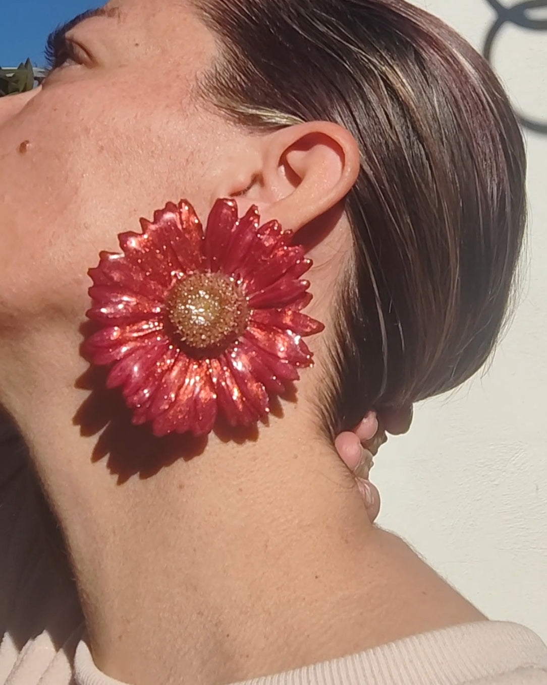 Real red Gerbera Flower Earrings. Handmade Resin Jewelry, Pressed Flowers, Botanical Floral Earrings Gift
