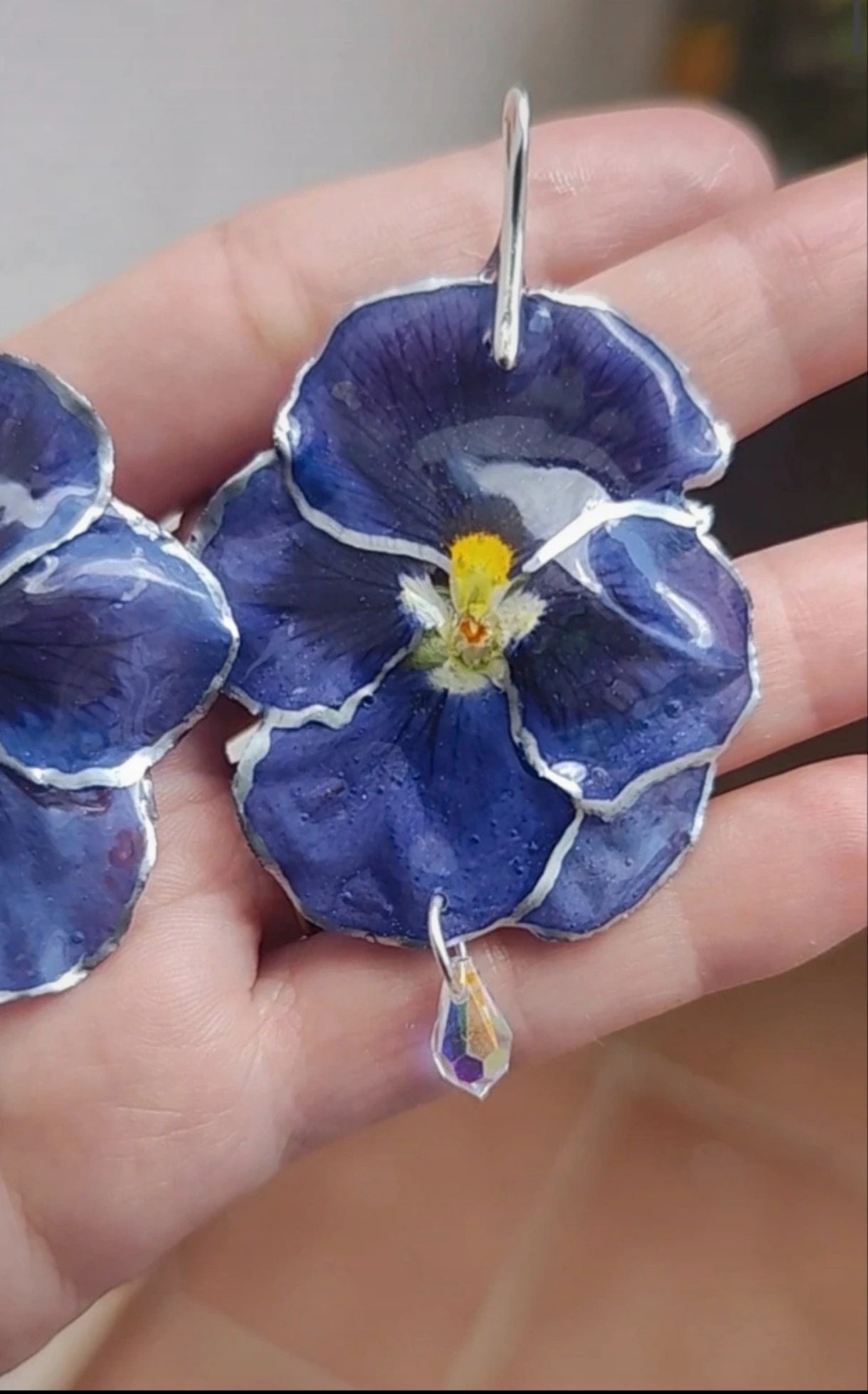 Pendientes artesanos de pensamientos reales