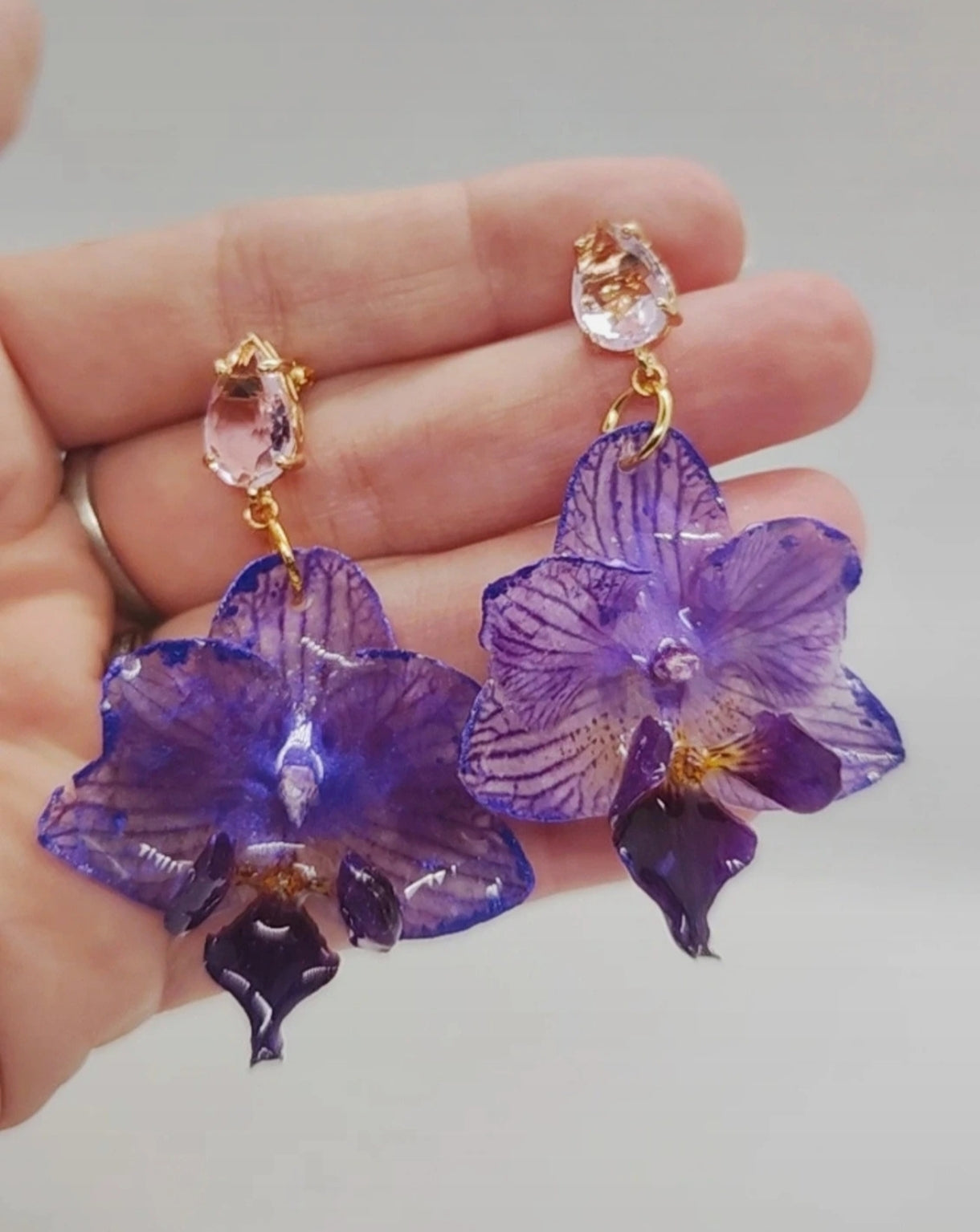 Pendientes de orquídea auténtica, joyería de resina hecha a mano, pendientes florales colgantes para mujer, regalo botánico