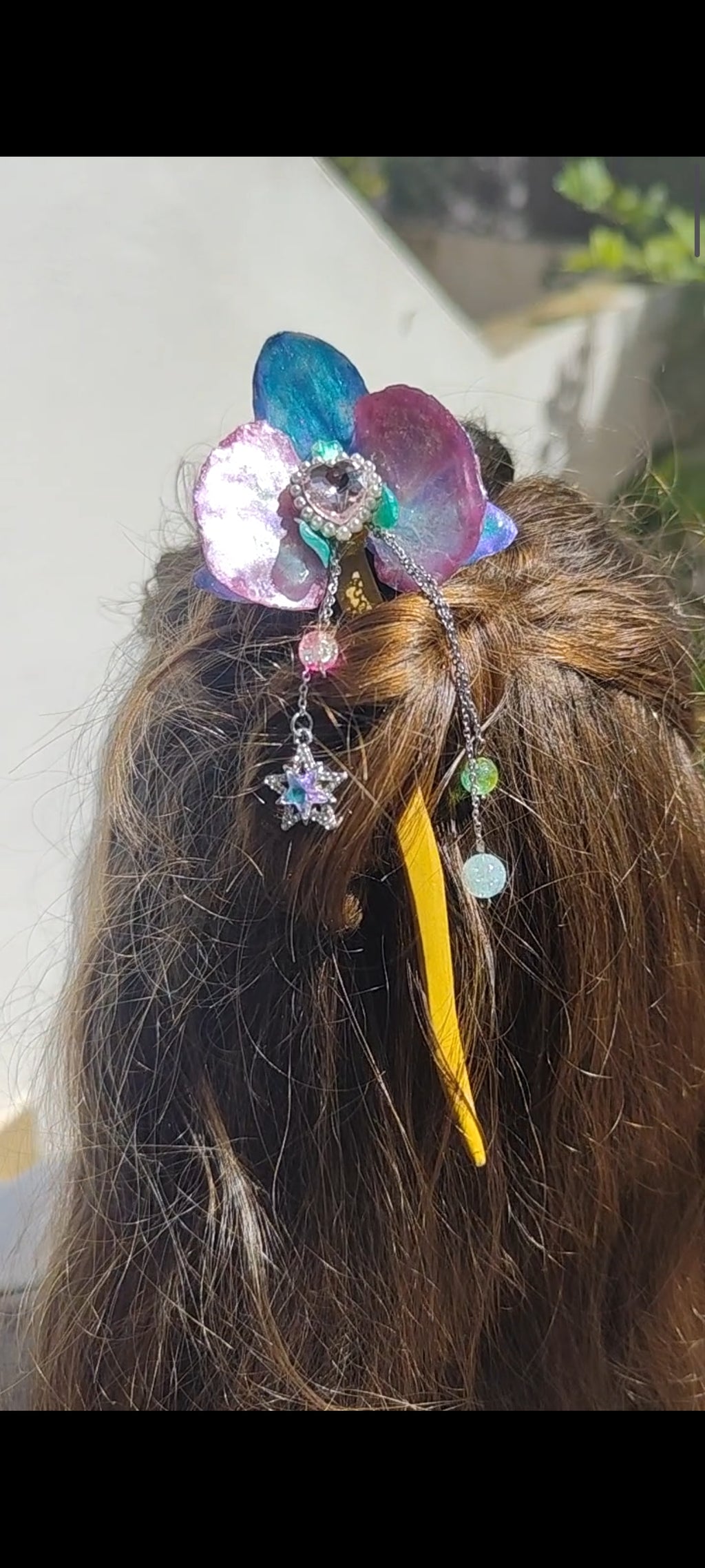 Pasador de pelo de palo con orquídea real