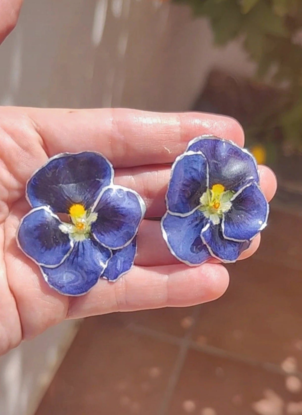 Pendientes artesanos de pensamientos reales resinados