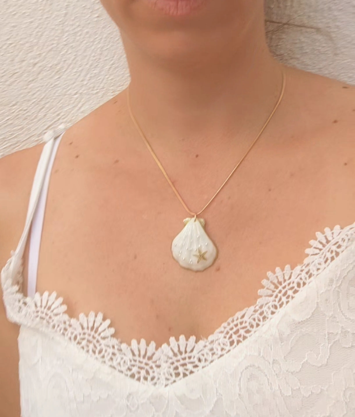 Collar de concha natural