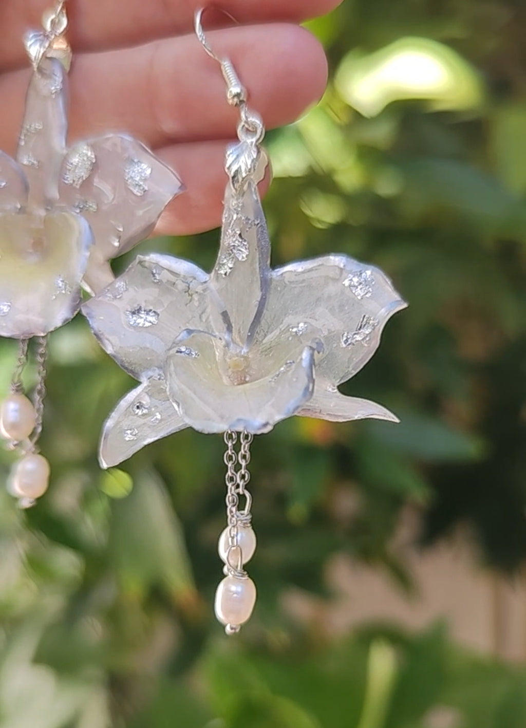 Pendientes Orquídea Natural Blanca en Resina, Joyería Floral Real Hecha a Mano, Pendientes Botánicos Elegantes, Regalo Mujer, Pendientes Novia