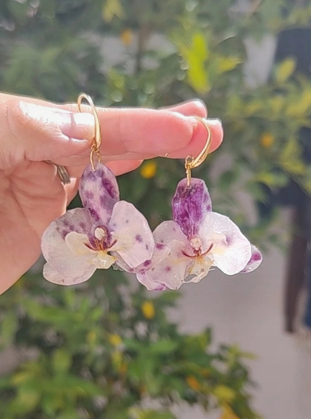 Pendientes de orquídeas reales