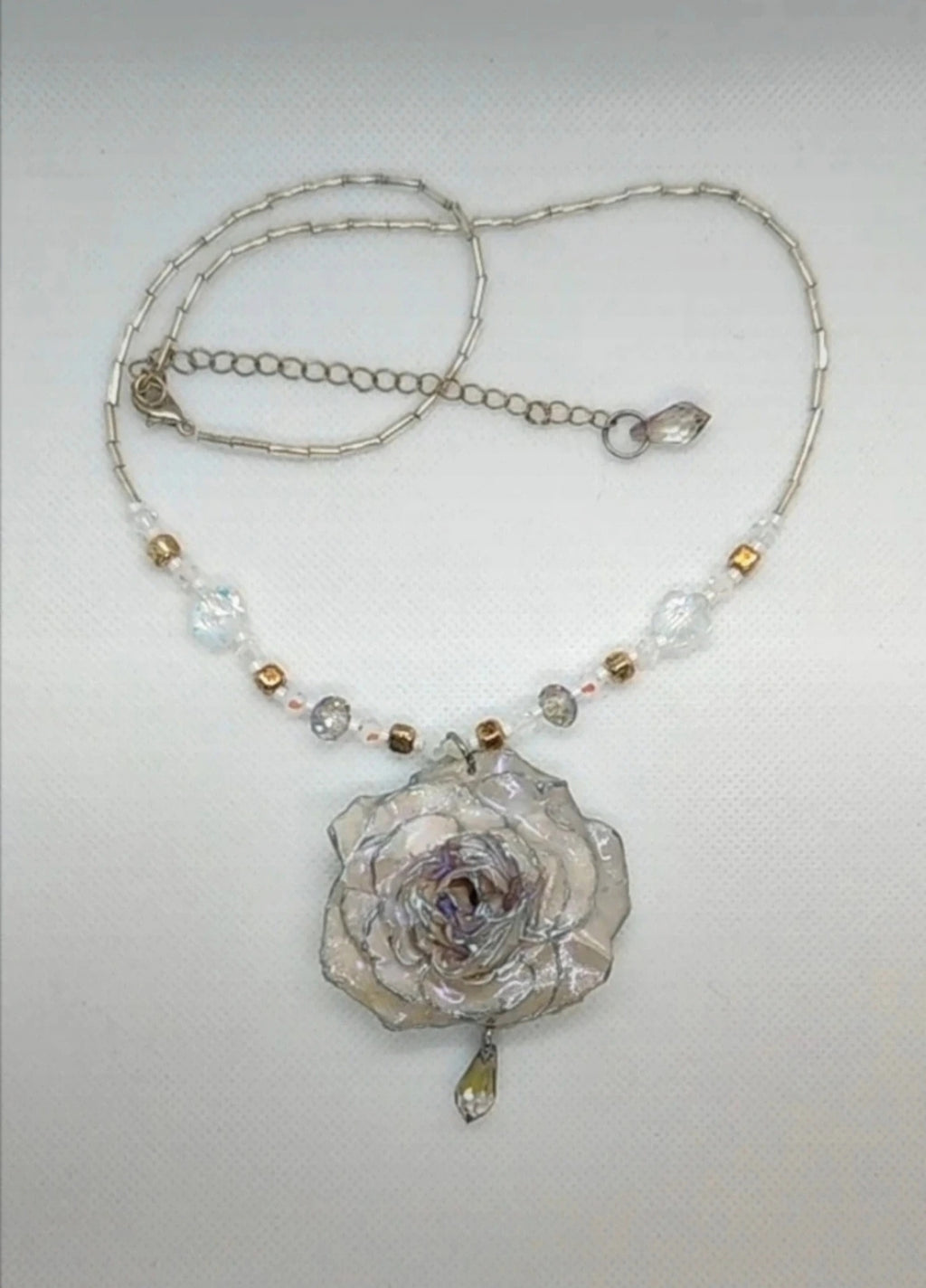 Collar con rosa natural en resina – Rosa real y auténtica Joyería artesanal con flores reales secas, regalo único inspirado en la naturaleza
