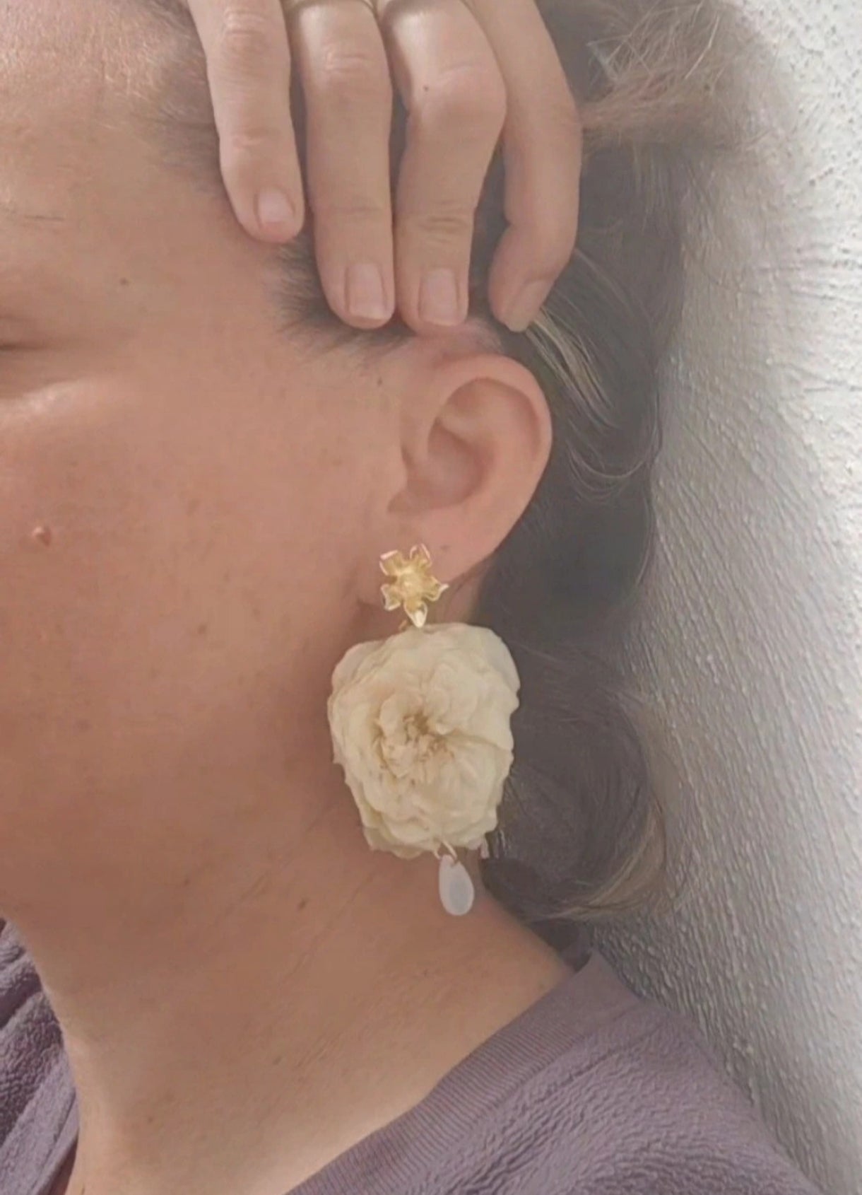 Pendientes de rosas reales resinadas