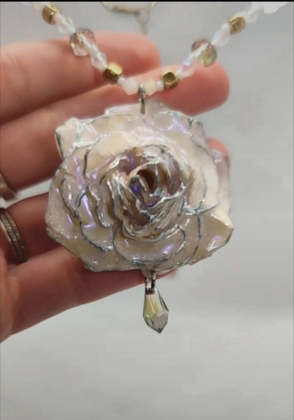Collar con rosa natural en resina – Rosa real y auténtica Joyería artesanal con flores reales secas, regalo único inspirado en la naturaleza
