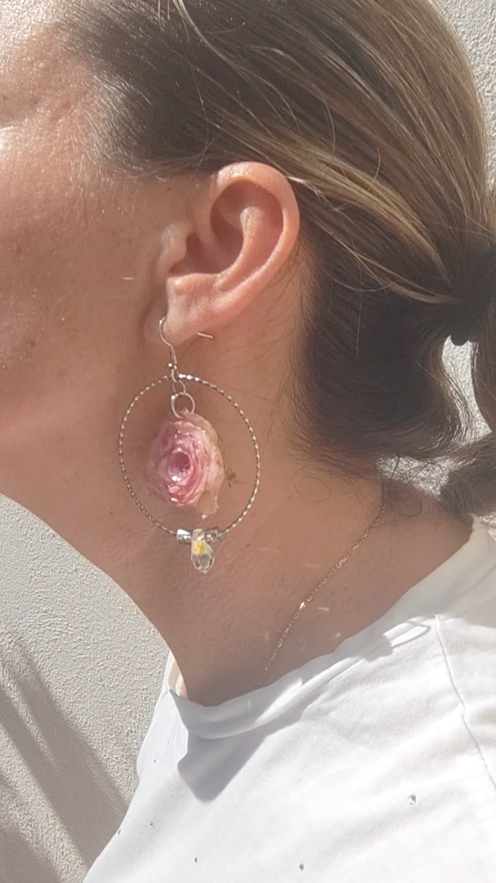 Pendientes de rosas reales resinadas