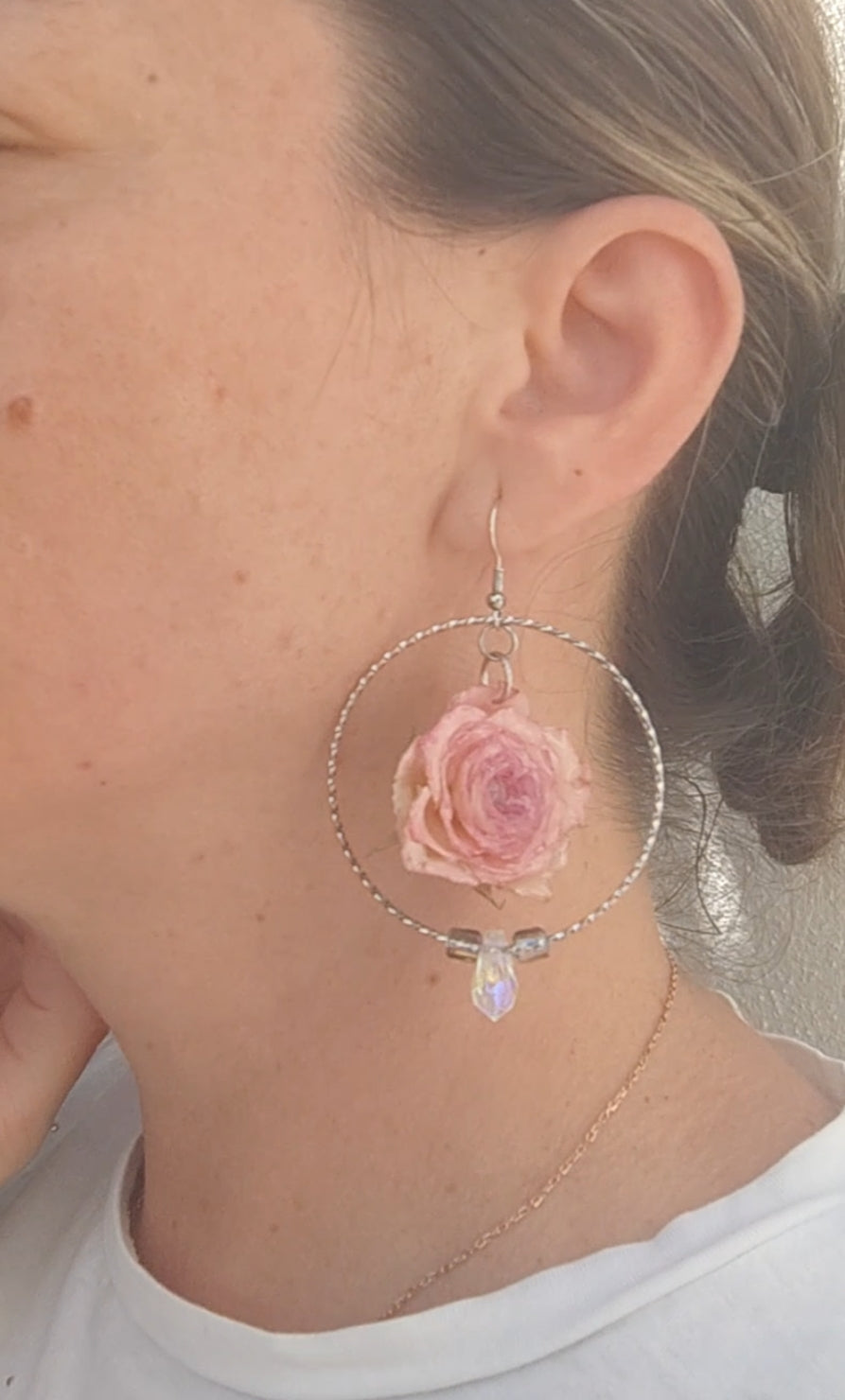 Pendientes de rosas reales resinadas
