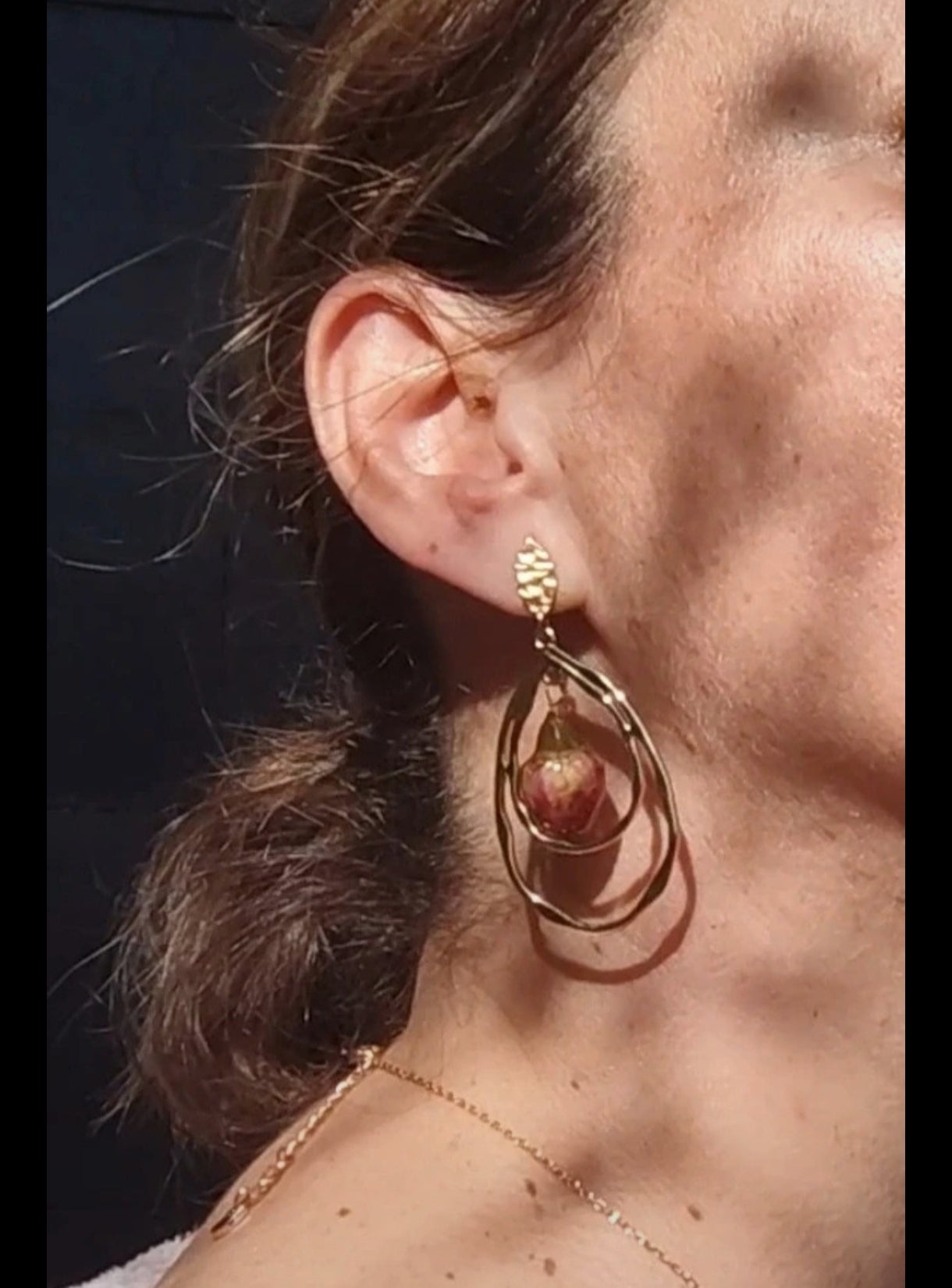 Pendientes de mini rosas reales